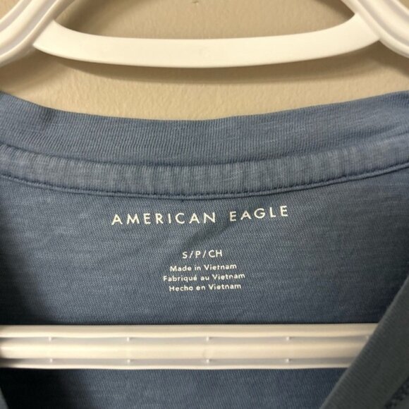 American Eagle Blue Cropped T-Shirt - Picture 4 of 4